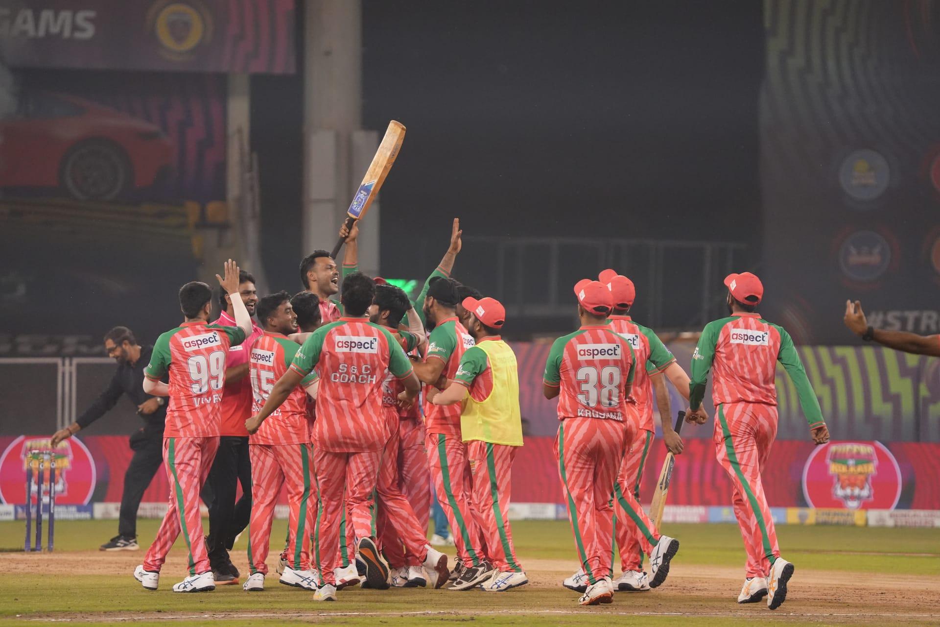 Tiigers of Kolkata Action Shot 17